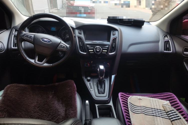 Used Ford Focus 2015 Hatchback 1.6L Automatic Fashion Edition