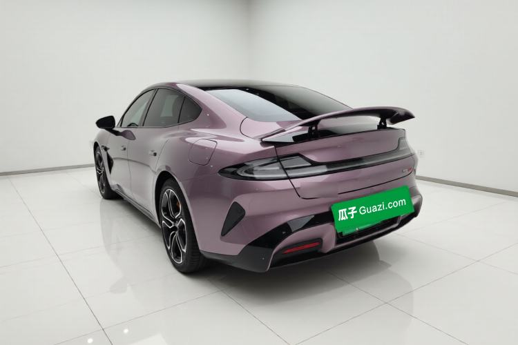 Used Xiaomi Auto SU7 2024 Four-Wheel Drive Ultra-Long Range Advanced Intelligent Driving Max Edition Exterior 3