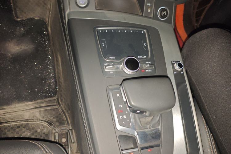 Used Audi Q5L 2020 Updated 40 TFSI Prestige Fashion Edition