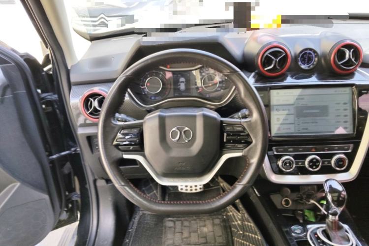 Used BAIC Off-Road BJ20 2016 1.5T CVT Luxury Model Steering Wheel