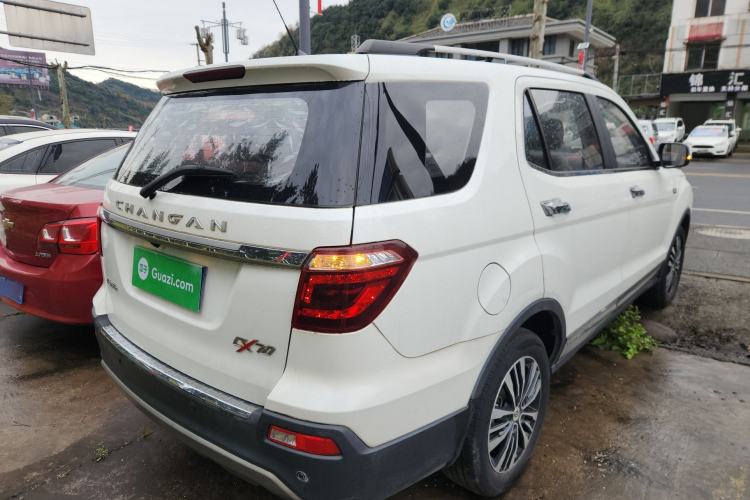 Used Oshan CX70 2017 Facelifted CX70T 1.5T Manual High-Performance Edition
