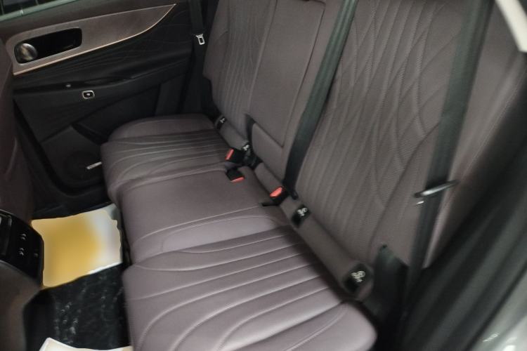 Used Chery Tiggo 9 C-DM 2025 1.5T 106KM Ultra-Comfort Edition 5 Seats Lithium-NMC
