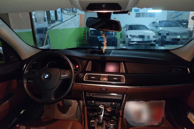 Used BMW 5 Series GT 2017 528i Leading Model