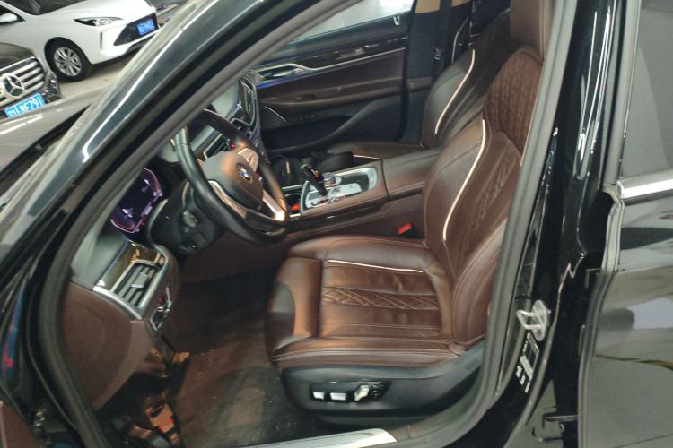 Used BMW 7 Series 2021 730Li Luxury Package Left Front Seat