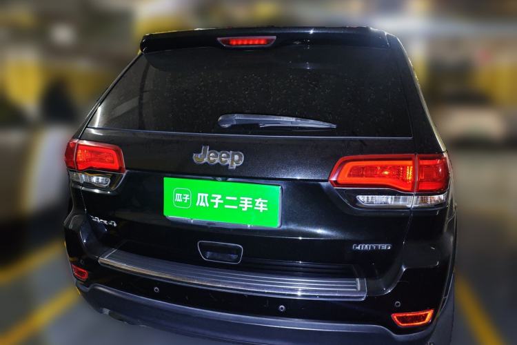 Used Jeep Grand Cherokee 2014 3.0L Comfort Navigation Edition Rear