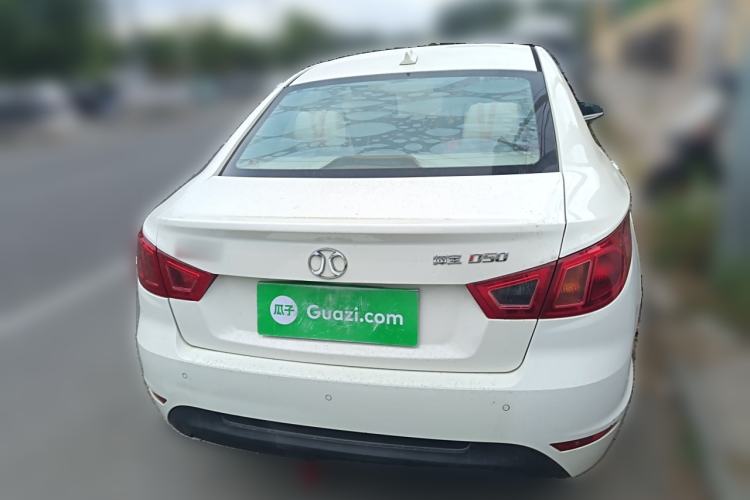 Used BAIC Senova D50 2014 1.5L manual standard version

