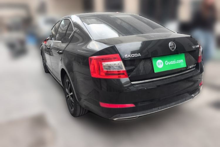 Used Skoda Octavia 2017 1.6L Manual Smart Drive Edition Rear Left 45 Deg