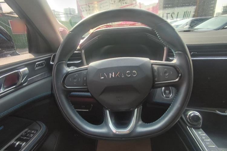 Used Lynk & Co 05 2020 2.0TD Two-Wheel Drive Shine Halo