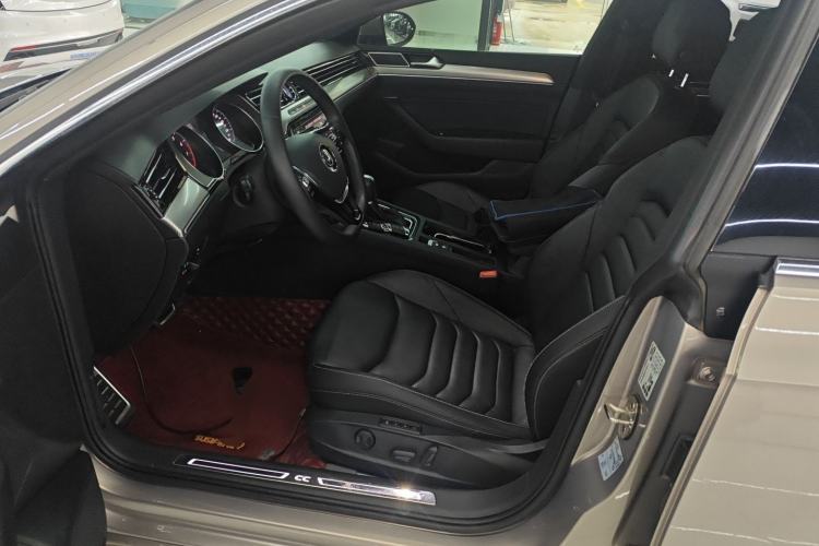 Used Volkswagen FAW-Volkswagen CC 2019 330TSI Glamour Edition China V Standard Left Front Seat