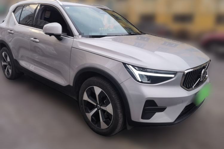 Used Volvo XC40 2023 B4 4x4 Smart Luxury Edition
