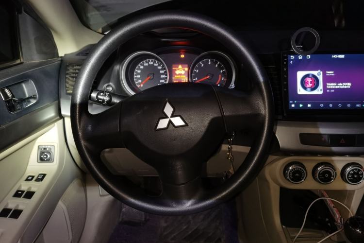 Used Mitsubishi Lancer EX 2011 Fashion Edition 1.8L Manual Smart Type Steering Wheel