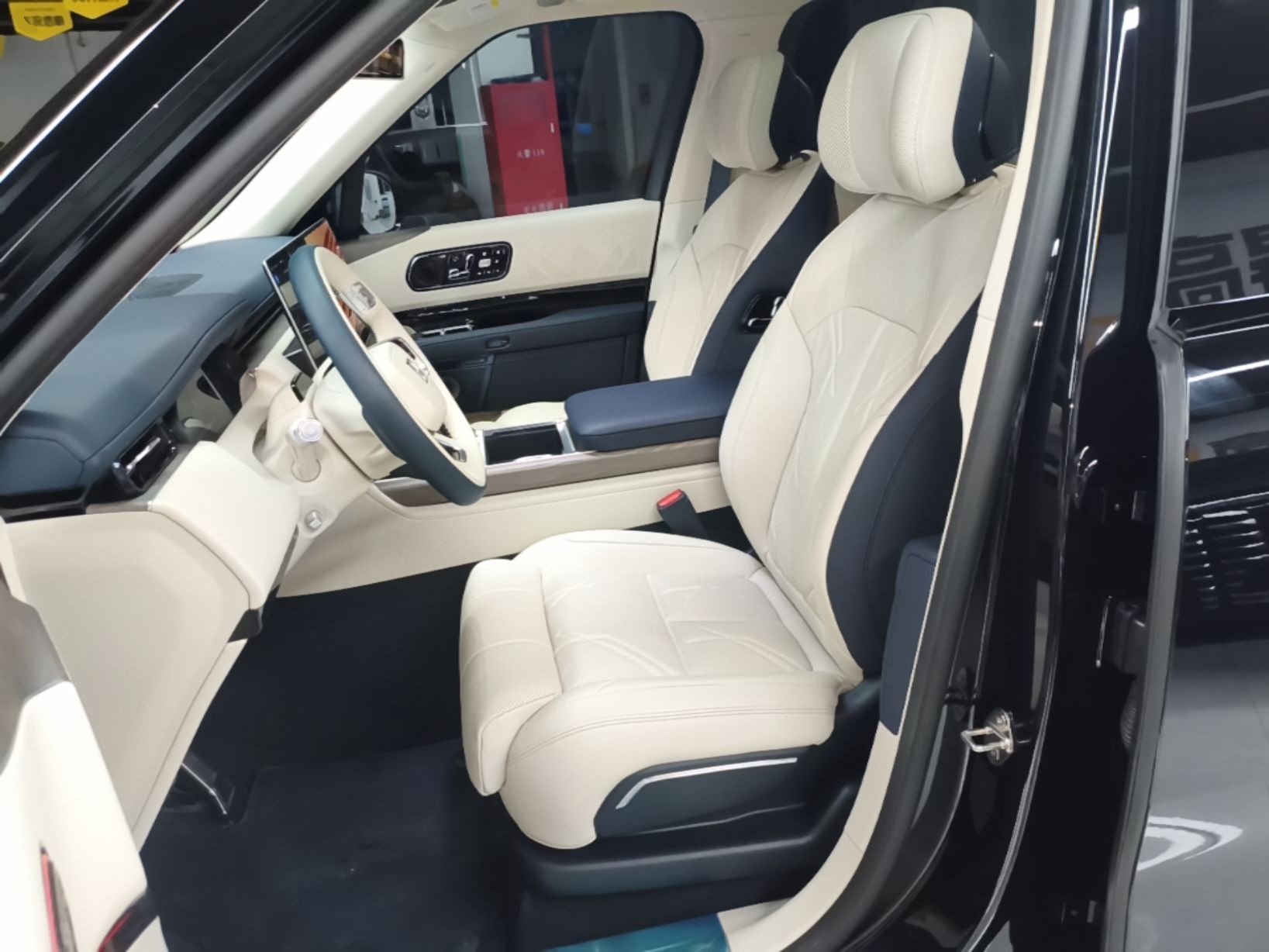 Zeekr 9X 2025 Hyper Edition 70kWh — снимка 17