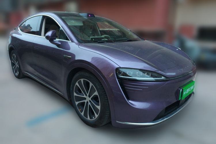 Used Hima Luxeed R7 2024 All-Electric 802 km Max Front Right 45 Deg