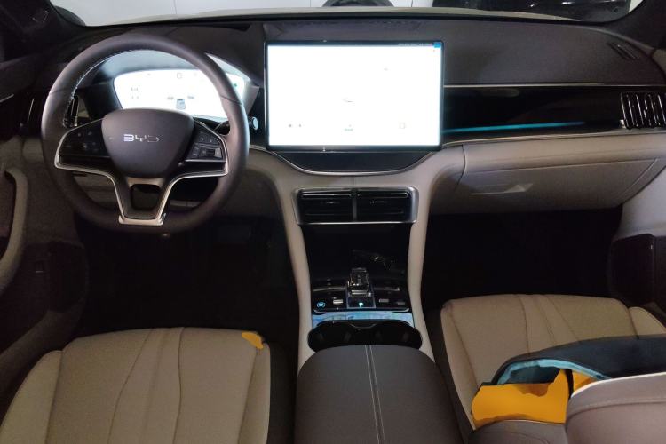 Used BYD Song PLUS New Energy 2025 DM-i Intelligent Driving 160KM Flagship Model Center Console