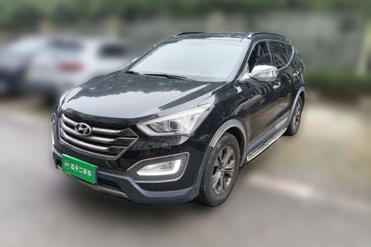 Used Hyundai Santa Fe 2013 2.4L Automatic Two-Wheel Drive Smart Version