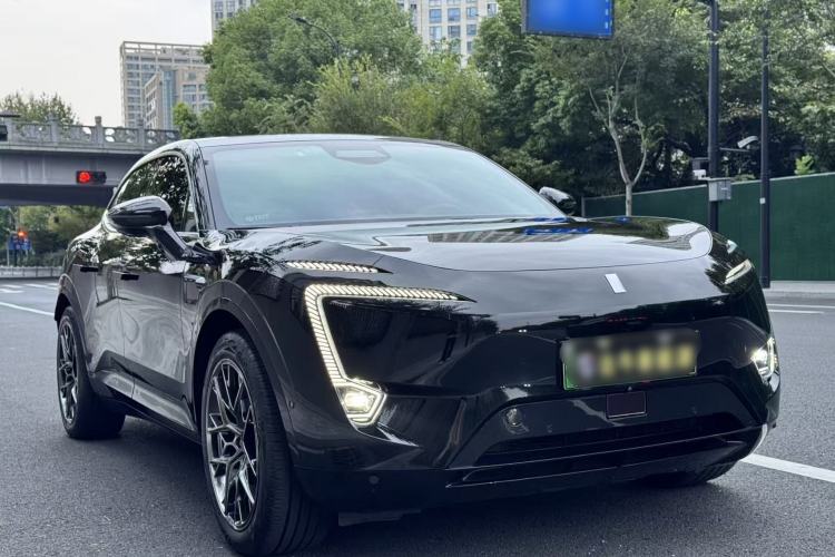 Used Avatr 11 2023 Harmony 90-degree Rear-wheel Drive Edition Exterior 4