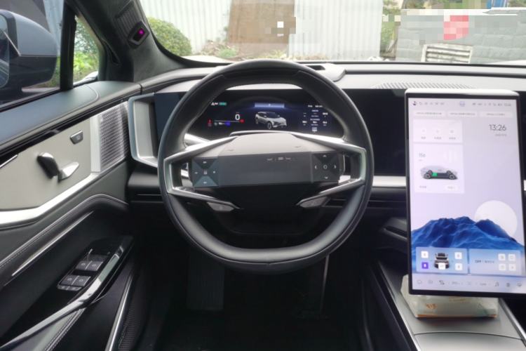 Used HiPhi Y 2023 560 km Pioneer Edition