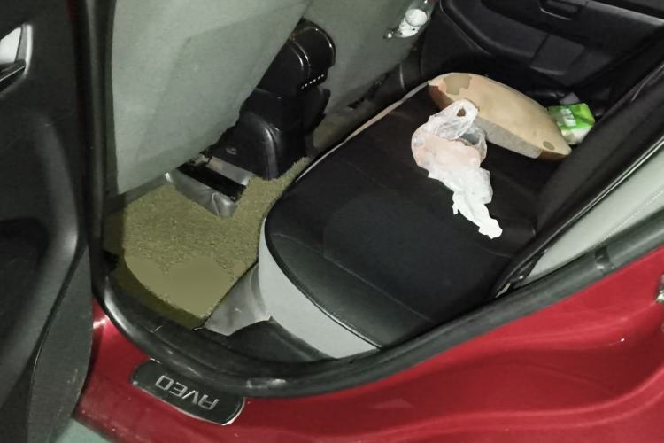 Used Chevrolet Aveo Sonic 2011 Sedan 1.4L Manual Transmission SE
