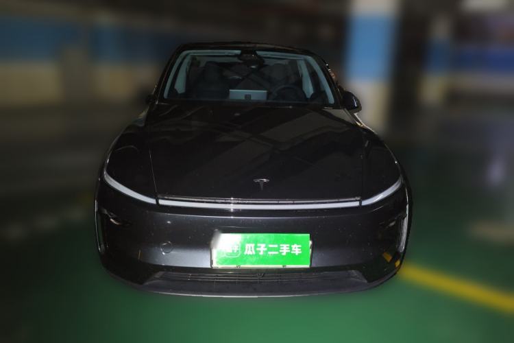 Used Tesla Model Y 2025 Long-Range All-Wheel Drive First Edition
