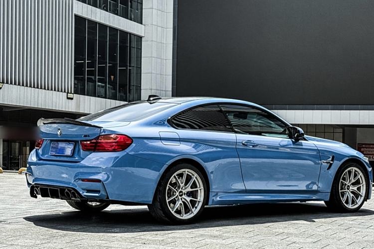 Used BMW M4 2014 M4 two-door coupe
