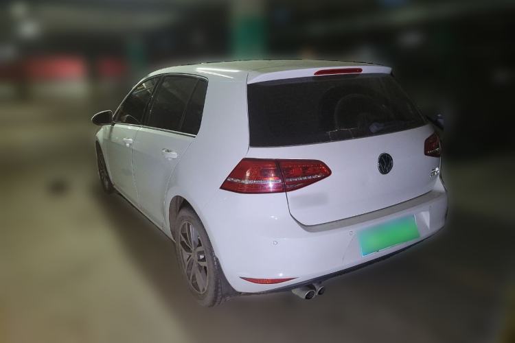 Used Volkswagen Golf 2016 230TSI Automatic Luxury Version
