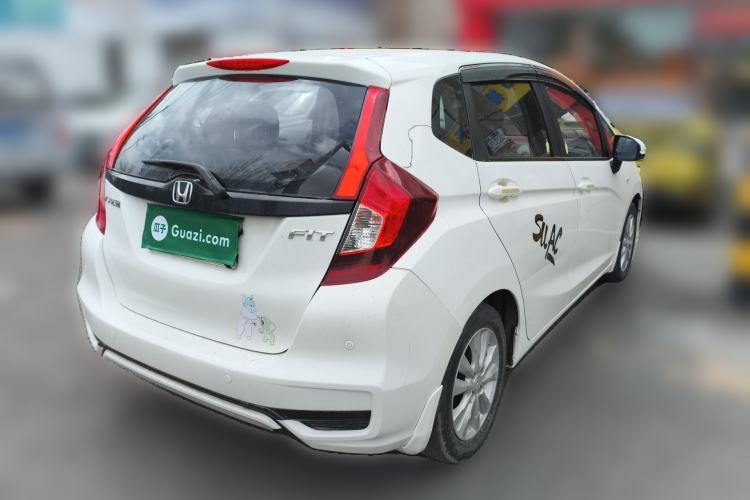 Used Honda Fit 2018 1.5L Manual Comfort Version
