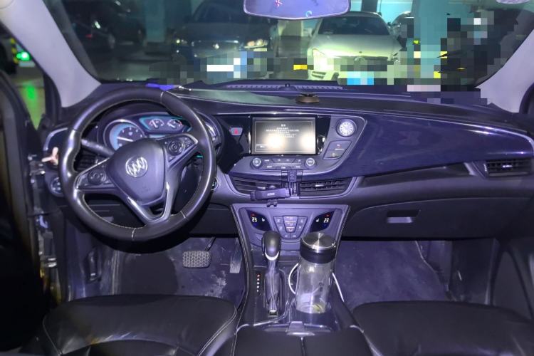 Used Buick Envision 2015 20T Two-Wheel-Drive Elite Model Center Console