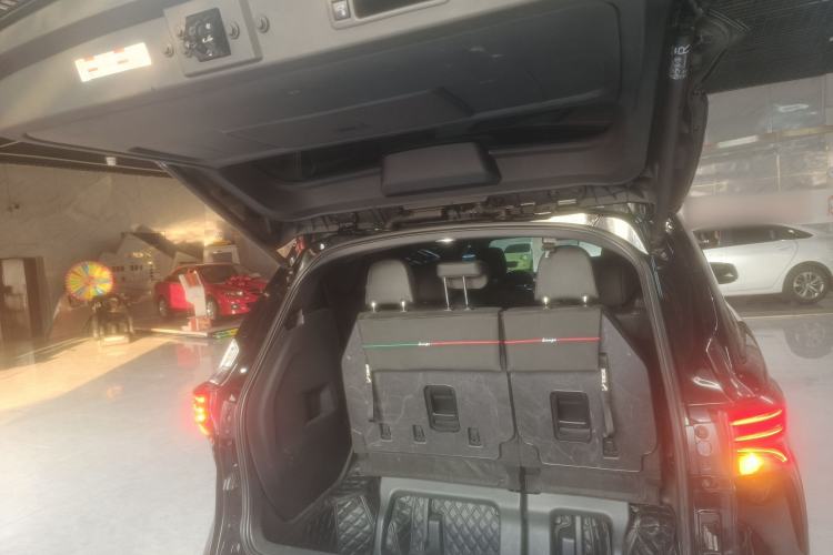 Used Toyota Granvia 2022 2.5L Hybrid Flagship Edition