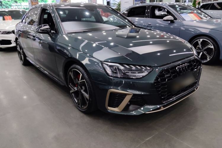 Used Audi A4L 2024 40 TFSI quattro RS Performance Package
