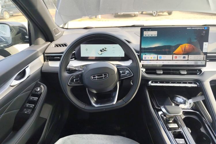 Used Geely Auto Preface 2026 Model Oriental Yao 1.5TD Kunlun Edition Steering Wheel