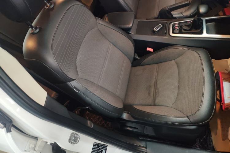 Used Qoros 3 2016 Urban SUV 1.6T Automatic Zhiyue Model
