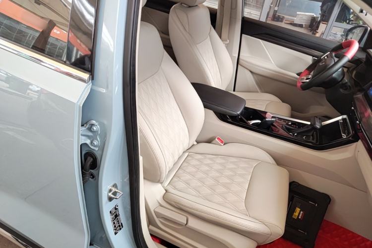 Used Wuling Asta 2021 1.5T CVT Star曜 Edition Right Front Seat