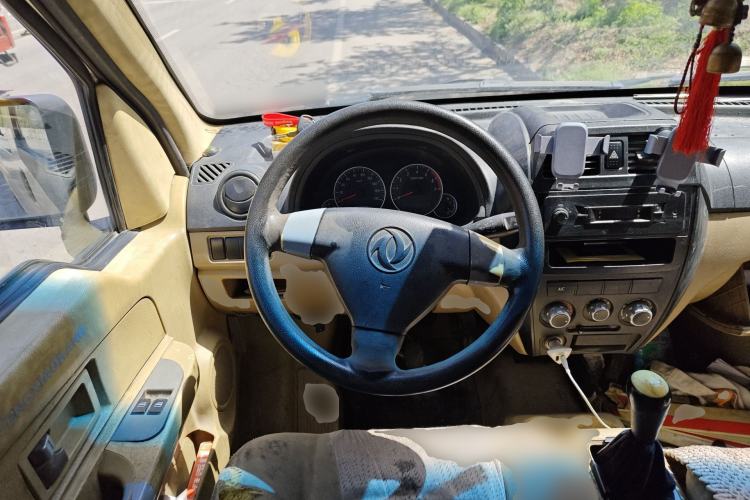 Used Dongfeng Xiaokang C37 2012 1.4L Standard Edition DK13-06
