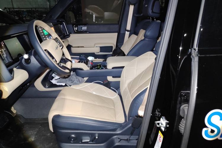 Used Formula Leopard 5 2023 Navigator Edition