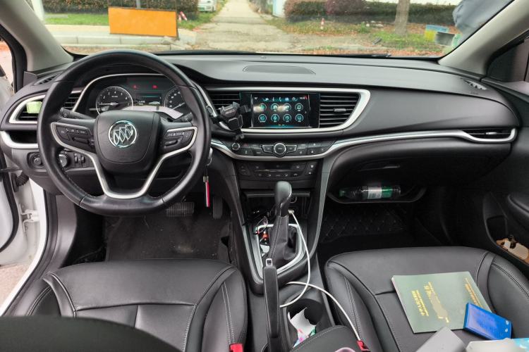 Used Buick GT 2019 18T Automatic Connected Elite Model China VI Standard Center Console