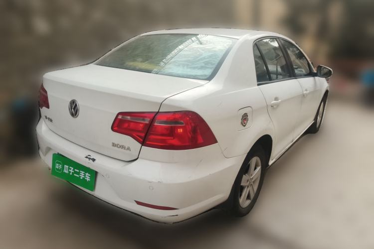 Used Volkswagen Bora 2014 1.6L Manual Fashion Edition Rear Right 45 Deg