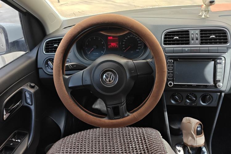 Used Volkswagen Polo 2013 1.6L Automatic Comfort Edition