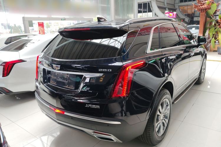 Used Cadillac XT5 2020 Revised Version 28T Luxury Edition Rear Right 45 Deg