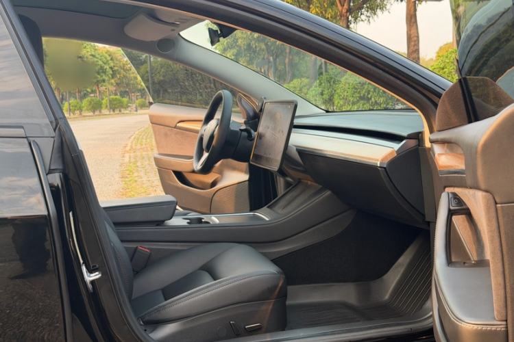 Used Tesla Model 3 2021 Standard Range Rear-Wheel Drive Upgraded Version 3D6 Interior 8