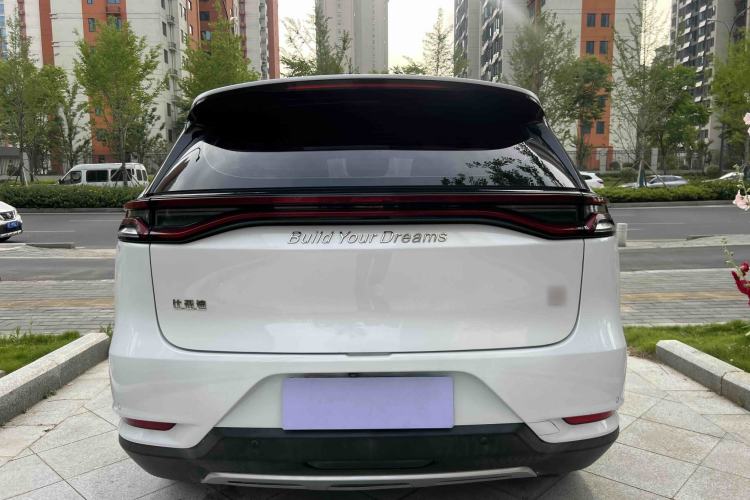Used BYD Tang 2018 2.0T Automatic SmartConnect Luxury Edition 5 Seats China V Standard
