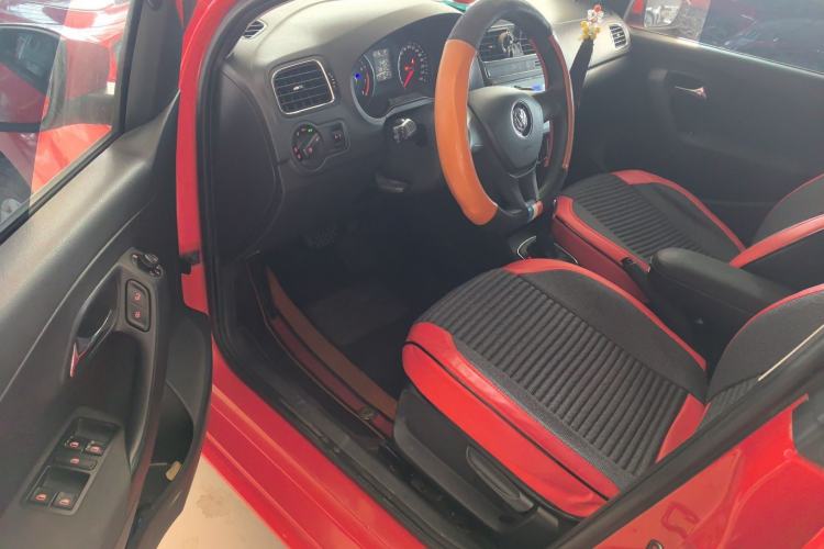 Used Volkswagen Polo 2014 1.4L Automatic Comfort Edition