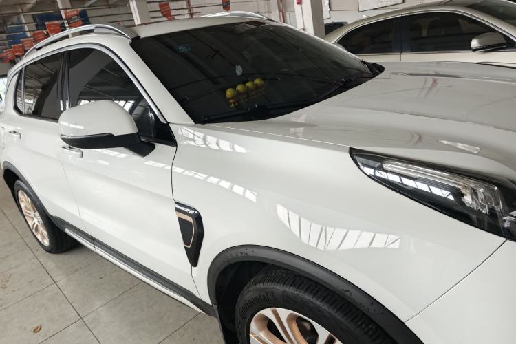 Used Lynk & Co 01 2017 2.0T Two-Wheel Drive Pro Edition Exterior 1