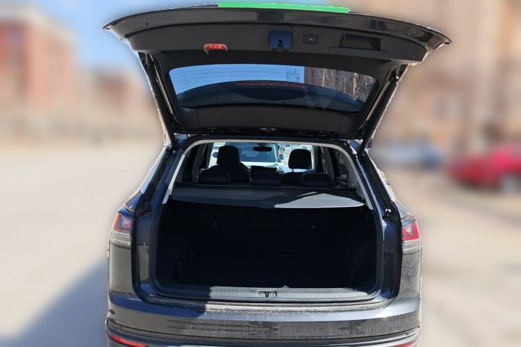 Used Volkswagen Tayron 2024 300TSI Two-Wheel-Drive Luxury Plus Advanced Version