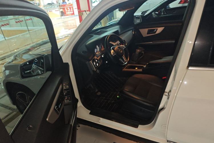 Used Mercedes-Benz GLK-Class 2015 GLK 300 4MATIC Fashion Edition Ultimate Version
