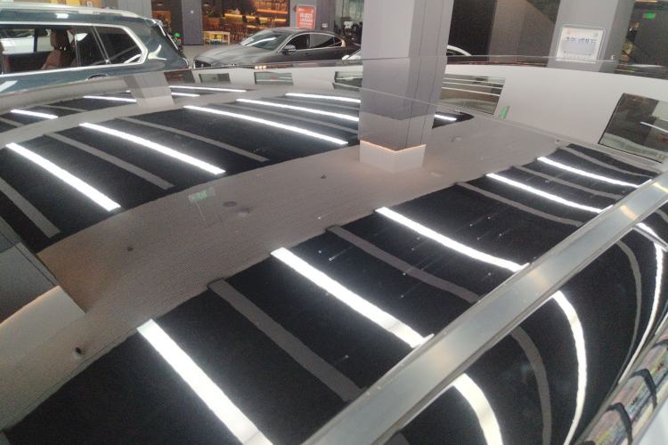 Used Geely Galaxy LEVC L380 2024 140-Degree 6-Seater All-Wheel-Drive Ultra Roof