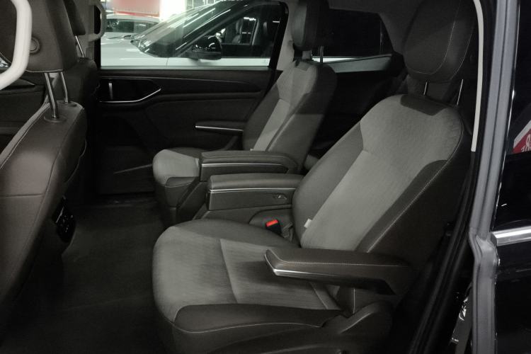 Used Volkswagen Viloran 2023 Revised 330TSI Business Edition
