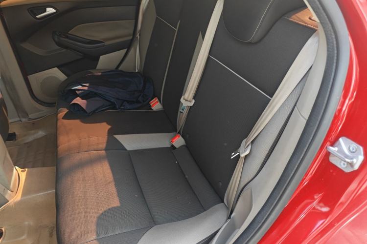 Used Ford Focus 2012 Sedan 1.6L Manual Comfort Model