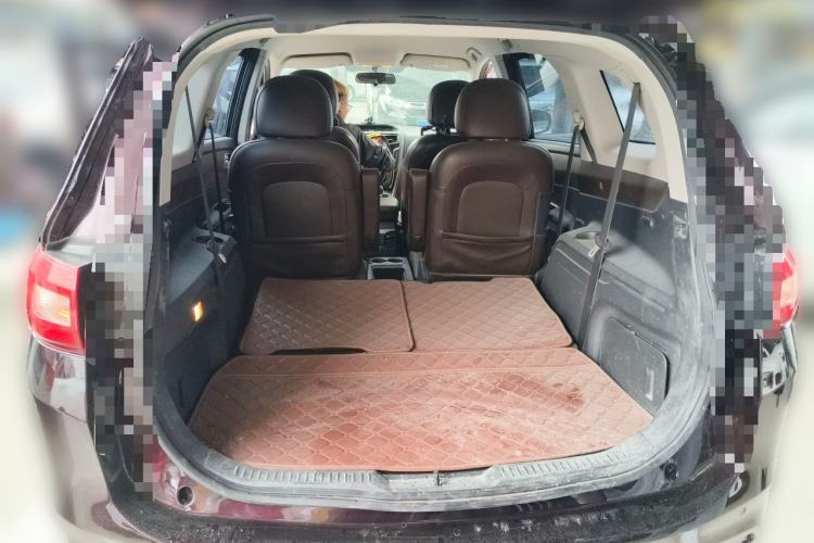 Used Haima V70 2016 1.5T Automatic "Comfort & Enjoyment" 6-Seater Trunk