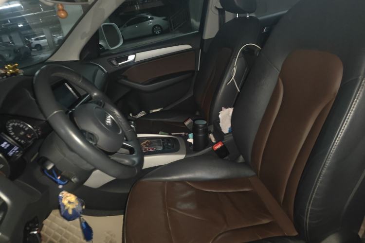 Used Audi Q5 2018 Collector's Edition 40 TFSI Ambition Model
