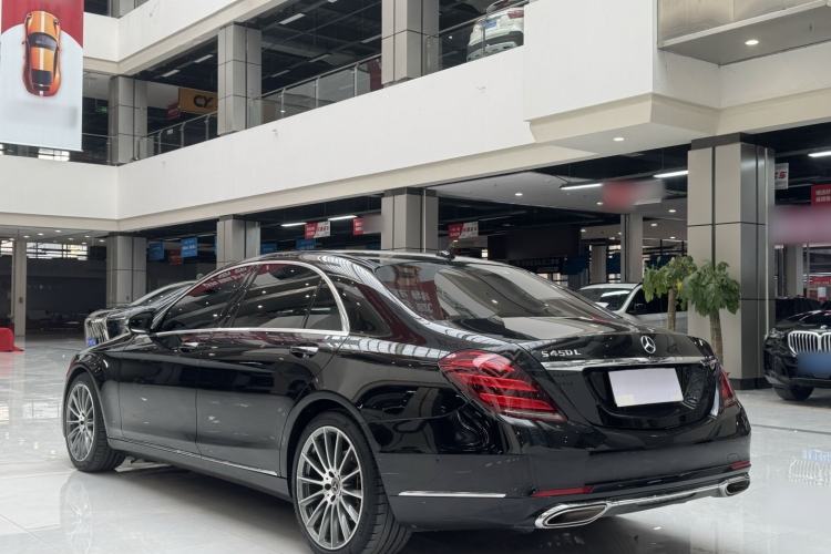 Used Mercedes-Benz S-Class 2018 S 320 L Exterior 4